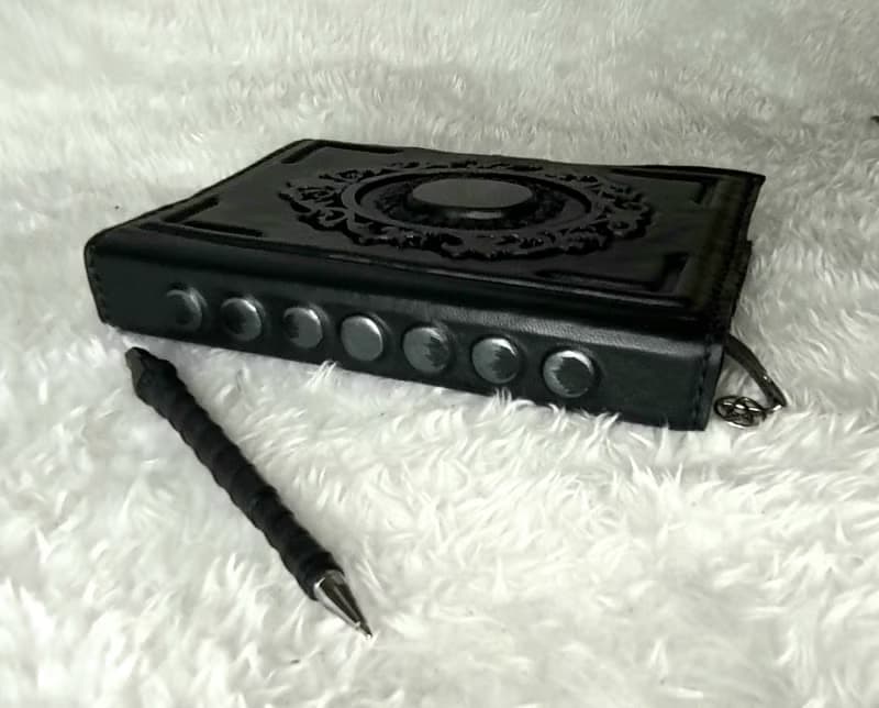 3D  leather notebook,dungeons and dragons book,grimoire,black mirror,gift,ritual
