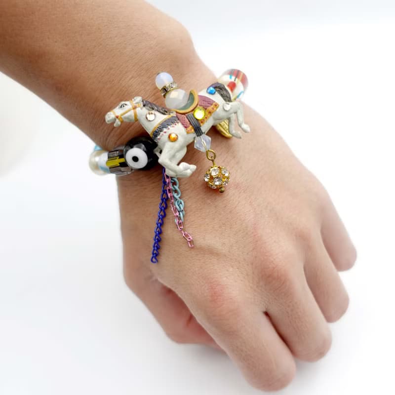 法國古董老件旋轉木馬獅子綴施華洛水晶文青小清新小花動物手鍊