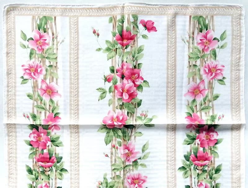 Nina Ricci Vintage Scarf Vine Flowers 22.5 x 22 Inches