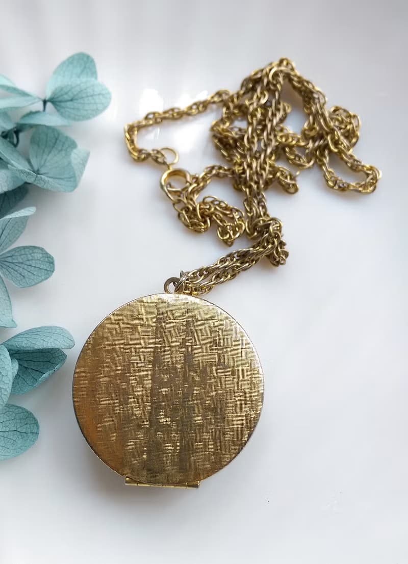 【西洋古董飾品】Locket  伯爵與夫人 相片墜 項鍊