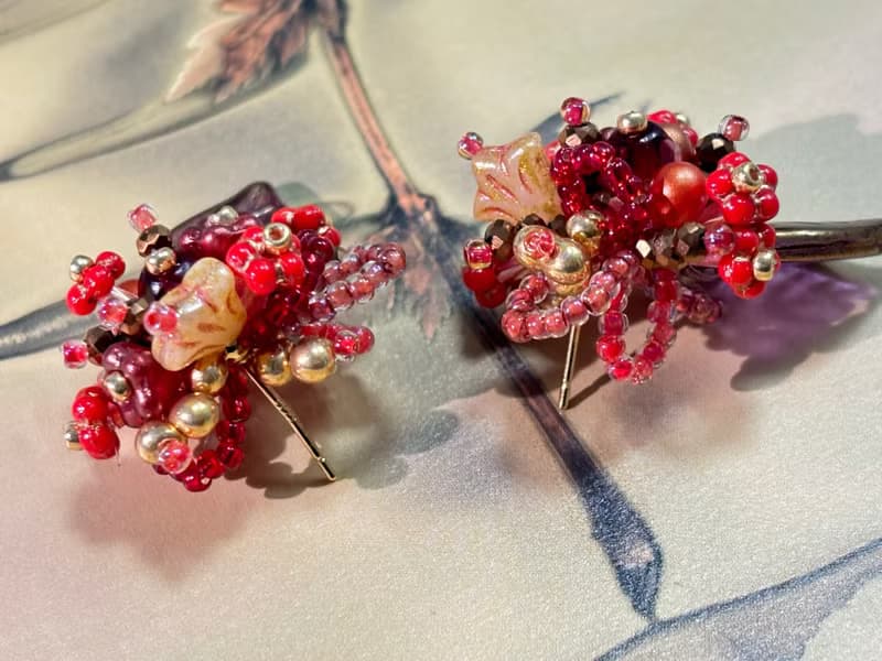 原創手作耳飾 串珠耳針 串珠花朵耳環 玫瑰莊園
