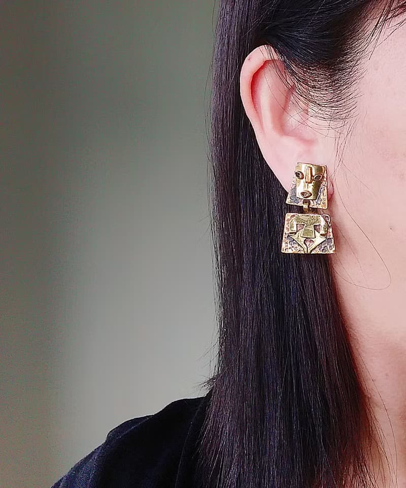 vintage jewelry  古董黃銅馬雅人 夾式耳環