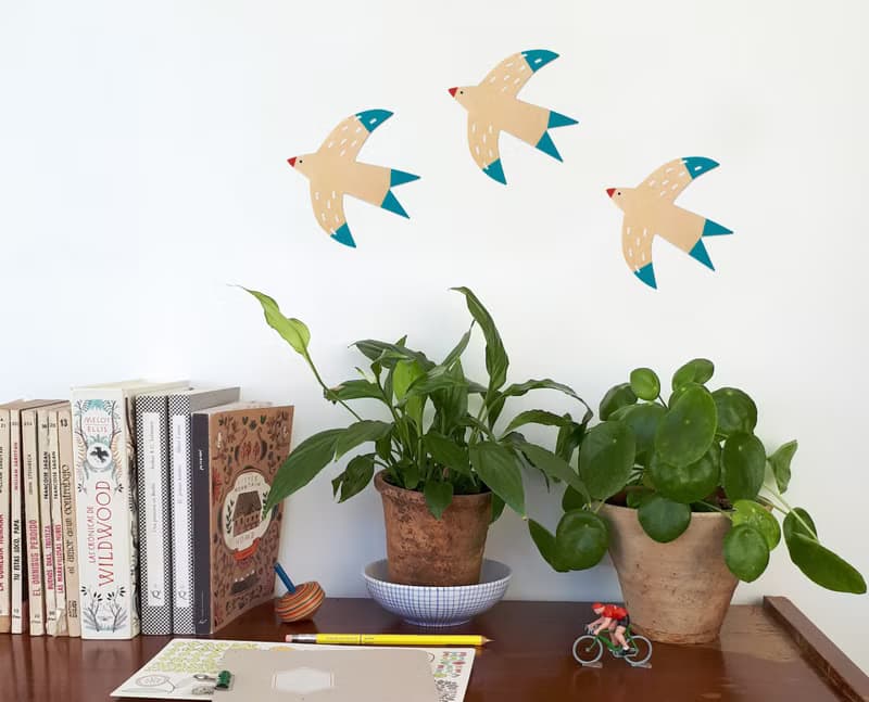 Three Birds wall decoration made of Finnish birch wood to brighten up your home.