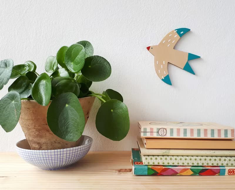 Three Birds wall decoration made of Finnish birch wood to brighten up your home.