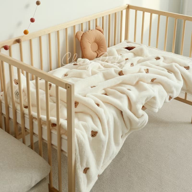 韓國Chezbebe 經典小熊刺繡毛毛毯 彌月禮 新生兒