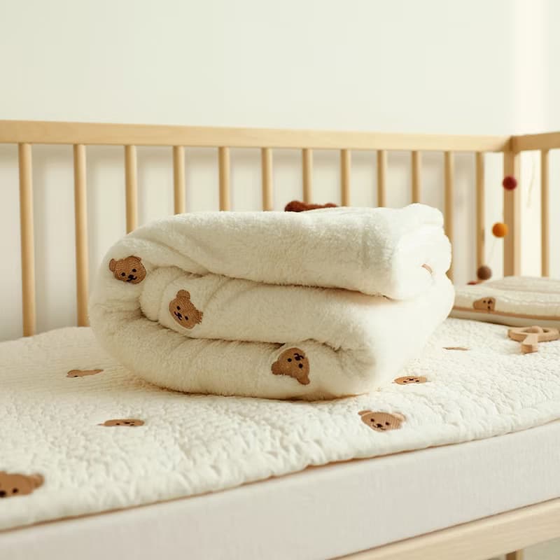 韓國Chezbebe 經典小熊刺繡毛毛毯 彌月禮 新生兒