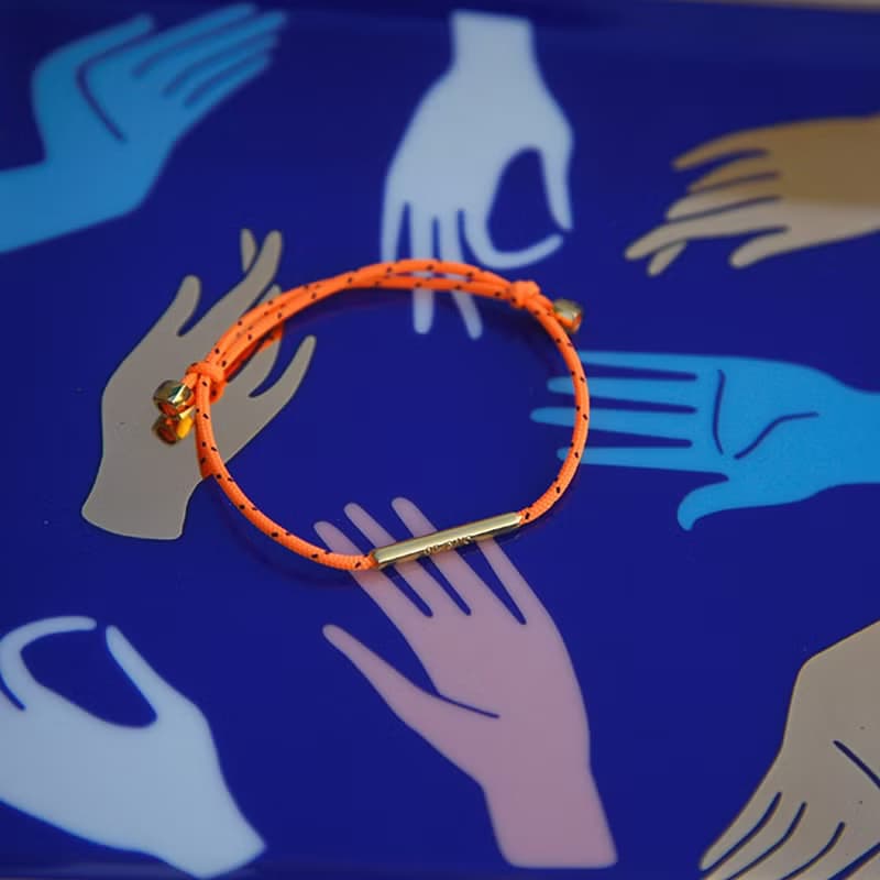 LA LIGNE SINGLE STRING BRACELET ORANGE DOT