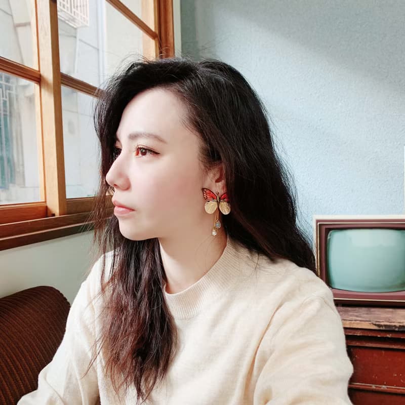 耳環 紅翅鶴頂粉蝶 刺繡 手工 蝴蝶 珍珠 耳夾 生日  禮盒 情人節