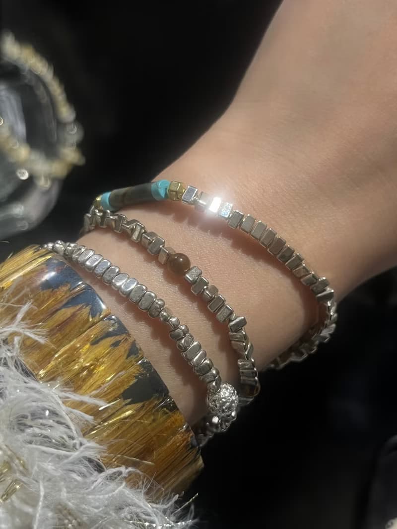 入門。碎銀感 天然水晶 黑膽石 防小人 手鍊 手環