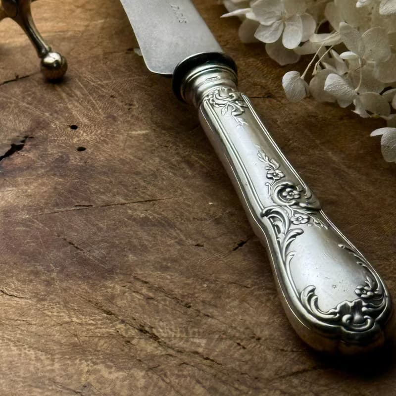 50588- 絕美法國古董新藝術風格餐刀