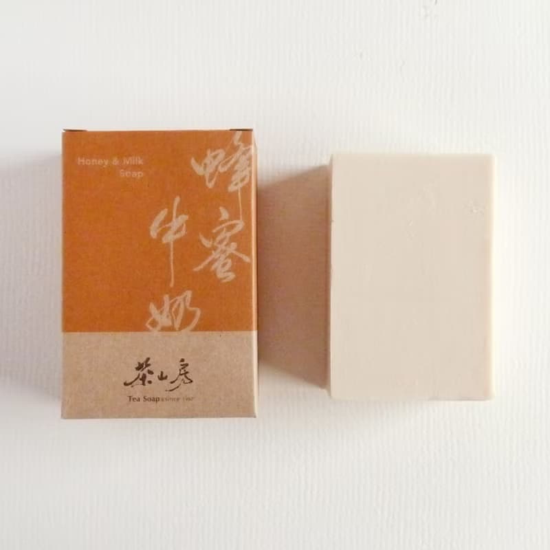 蜂蜜牛奶皂 Honey & Milk Soap