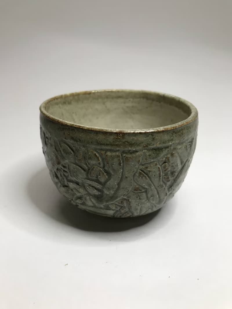 曾永鴻  灰釉刻花杯