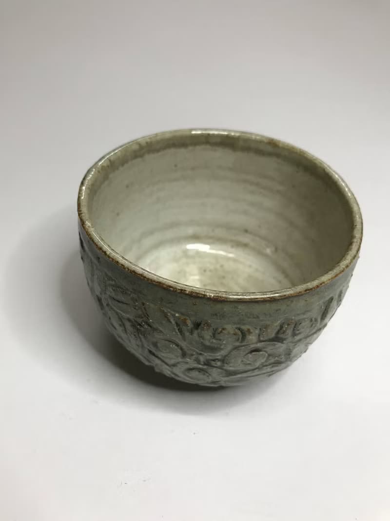 曾永鴻  灰釉刻花杯