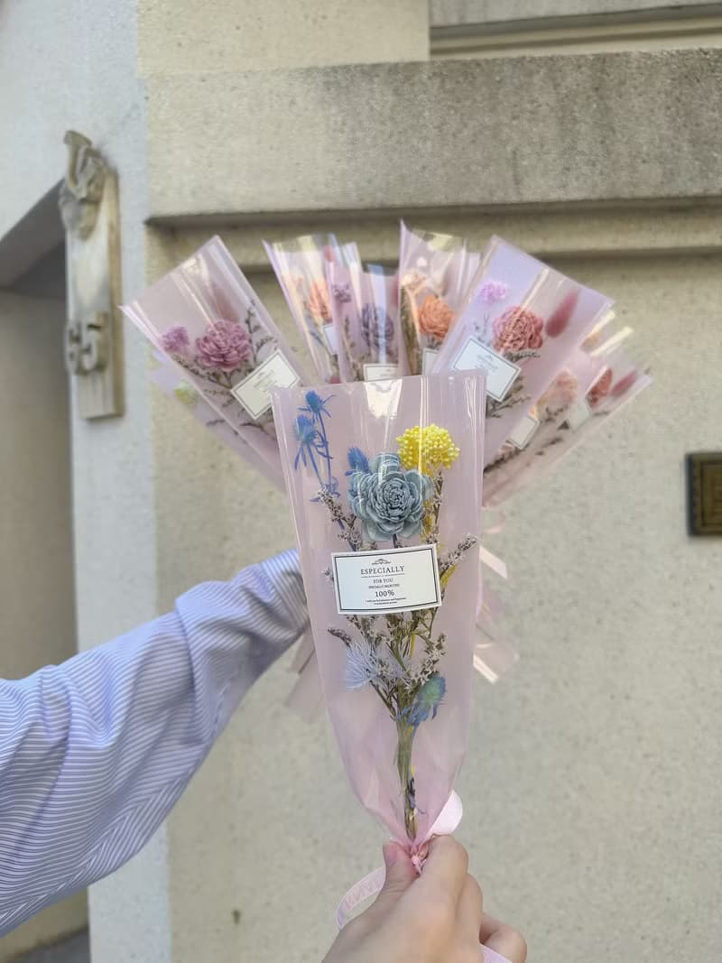 畢業花束系列。禮輕情義重 長型簡約花束 乾燥花小花束