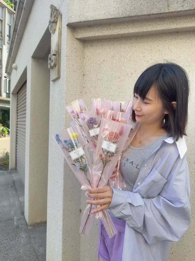 畢業花束系列。禮輕情義重 長型簡約花束 乾燥花小花束