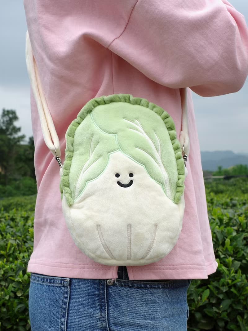 雨過山原創白菜毛絨斜挎包可愛收納袋大學生單肩斜挎包搞怪文具袋