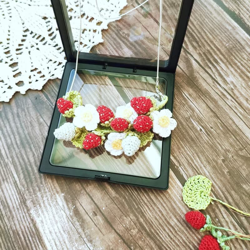 草莓項鍊、草莓項鍊、紅色草莓吊墜、草莓連衣裙、水果飾品