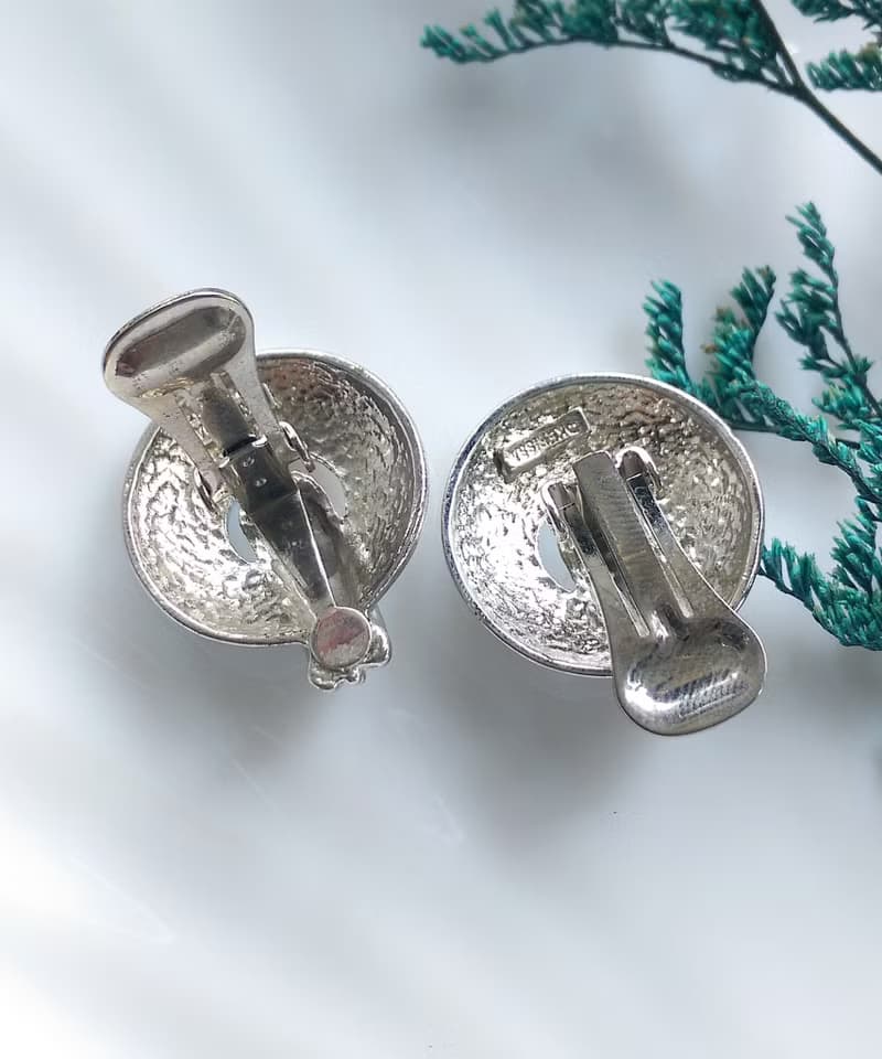 Vintage Jewelry 西洋古董飾品 KERISSA 銀色調 門環圈 夾式耳環