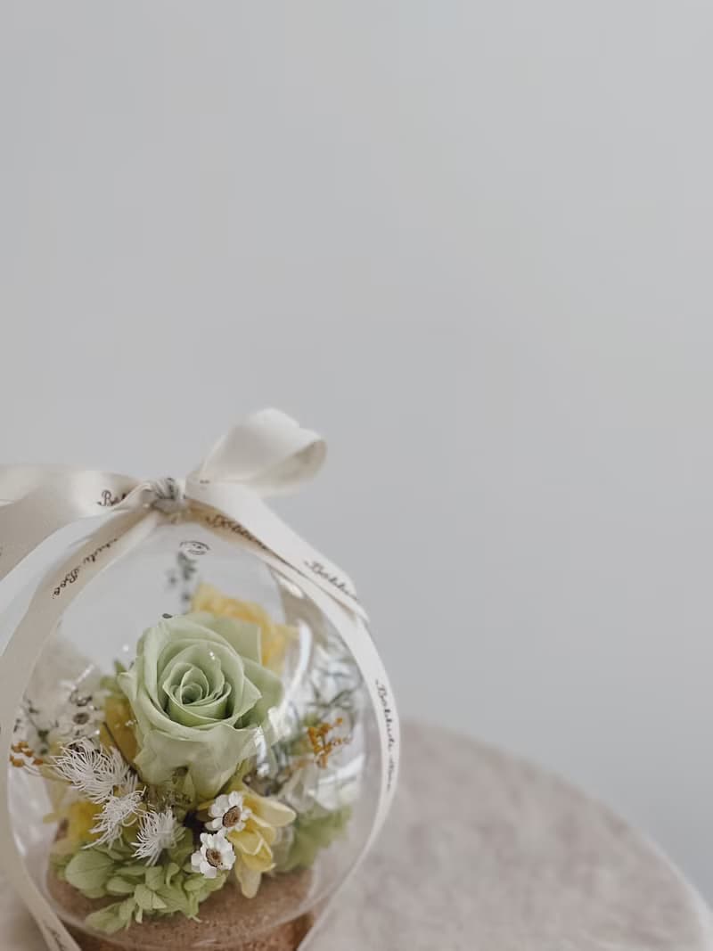 【永生玫瑰花玻璃球】• 情人節禮物/生日禮物/永生花/永生玫瑰花