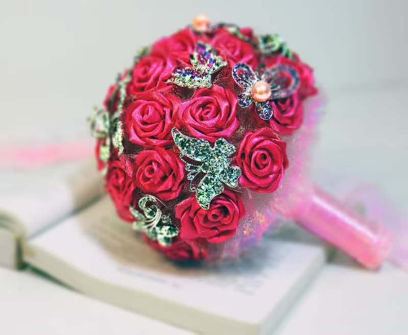 熱戀紅玫瑰 手工緞帶水鑽花束 捧花 (情人禮物 情人節禮盒)