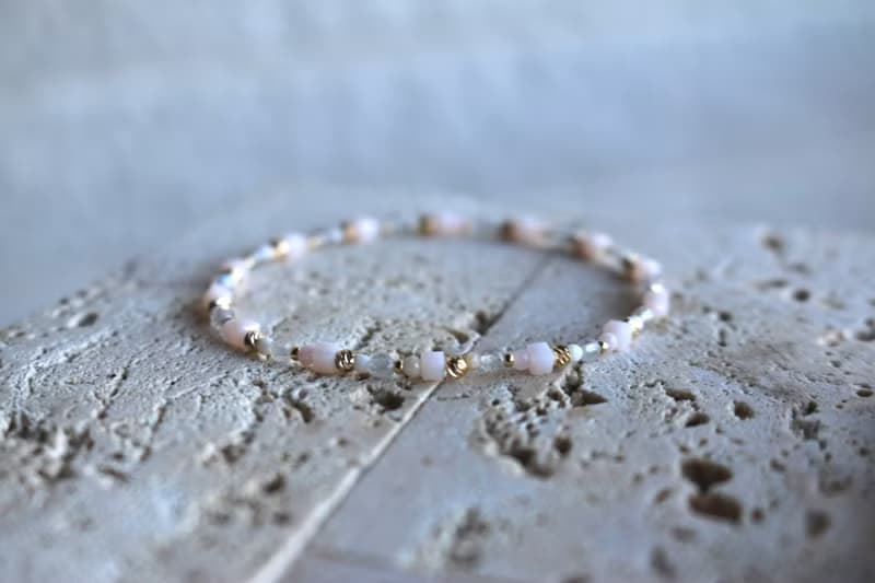 手環 十月誕生石 蛋白石 水晶 天然石 - under the rose -