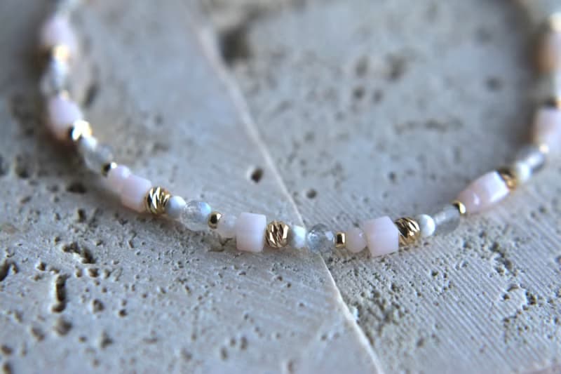 手環 十月誕生石 蛋白石 水晶 天然石 - under the rose -