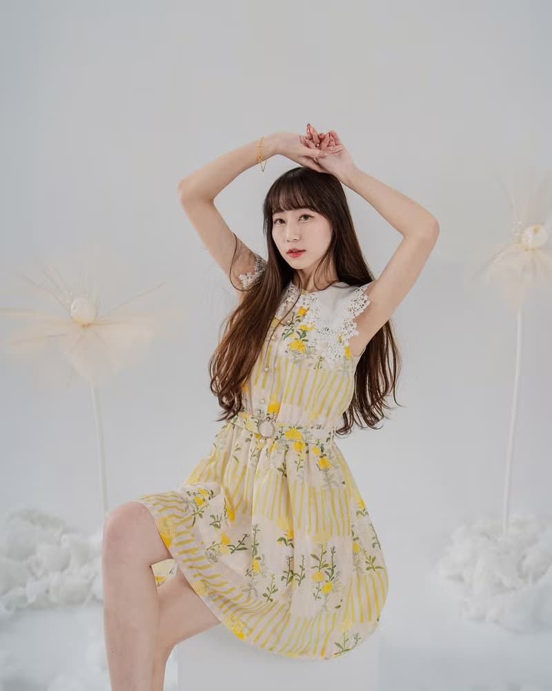 【波麗印花】滿天星蕾絲領短洋裝 附腰帶 小湊日和 油菜花