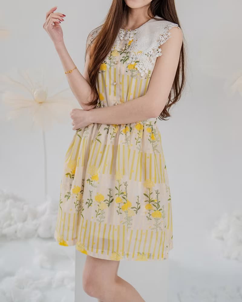【波麗印花】滿天星蕾絲領短洋裝 附腰帶 小湊日和 油菜花