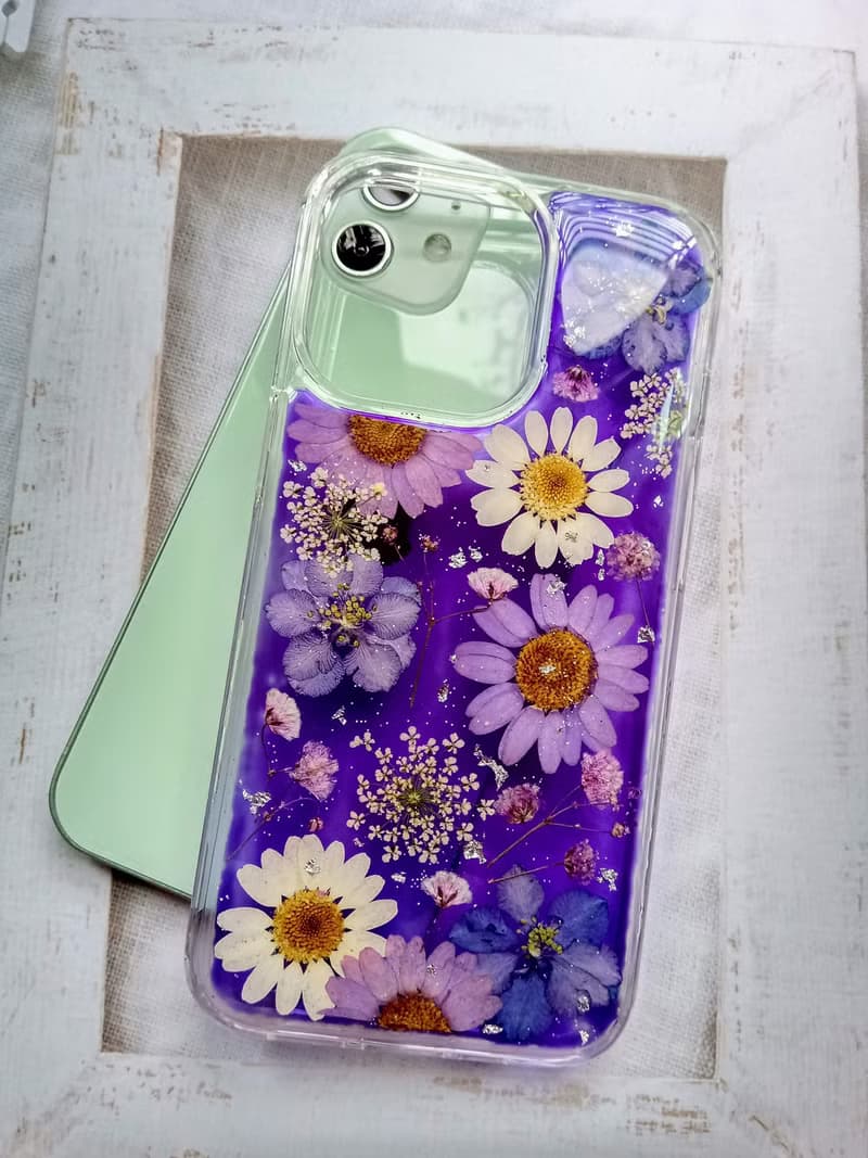 手作押花手機保護殼| iPhone 13 Pro | 紫色控