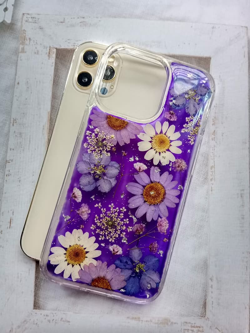 手作押花手機保護殼| iPhone 13 Pro | 紫色控