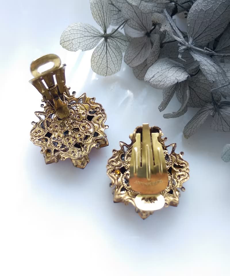 Vintage Jewelry 西洋古董飾品 西德製 優美 馬眼紫鑽 夾式耳環