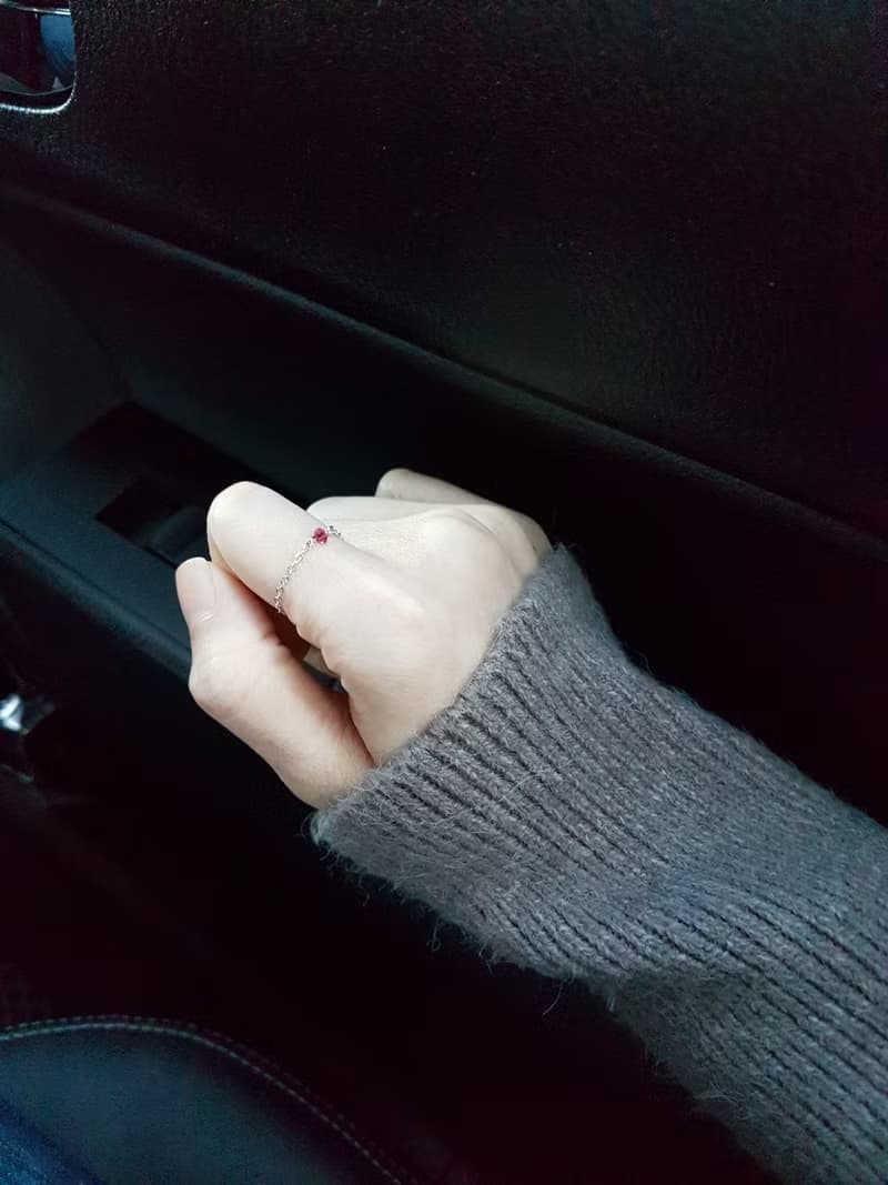 小水晶 細鍊 鍊戒 (古典洋紅)