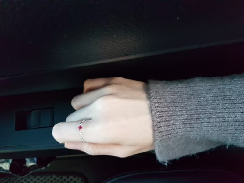 小水晶 細鍊 鍊戒 (古典洋紅)