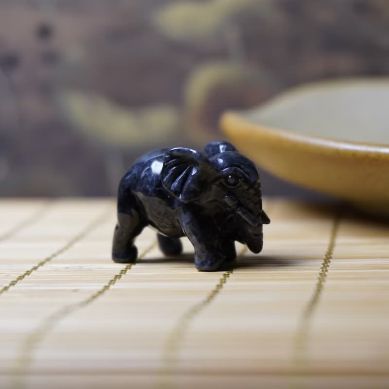【吉象如意】烏雞翡翠大象擺飾 | 天然緬甸玉A貨翡翠 | 送禮
