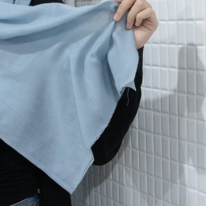 【保暖道具】喀什米爾 Cashmere 羊毛圍巾 - 淺藍