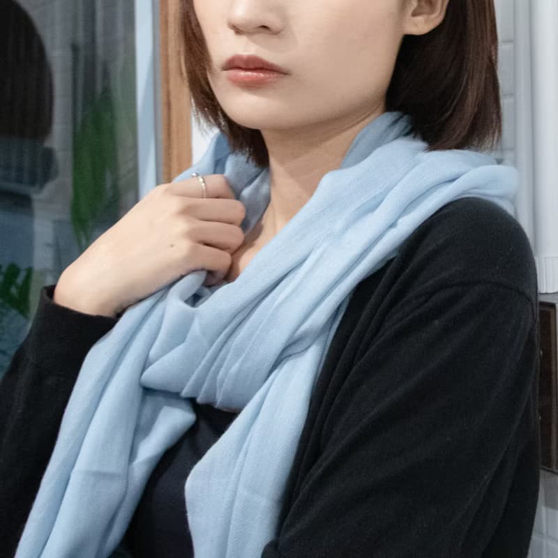 【保暖道具】喀什米爾 Cashmere 羊毛圍巾 - 淺藍
