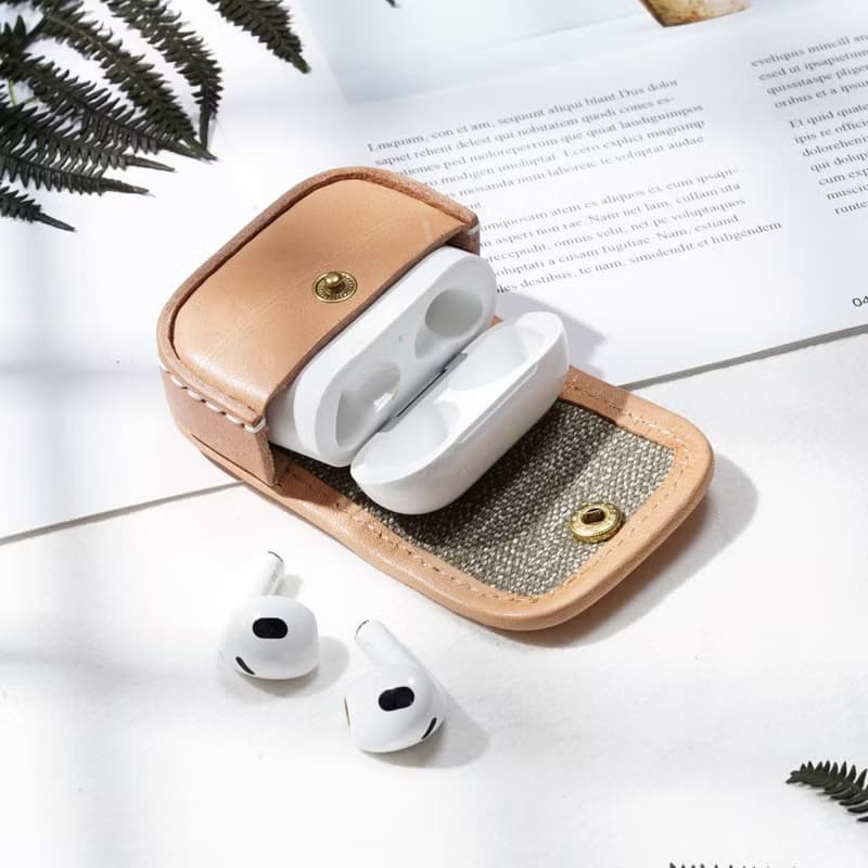 【Hiyori Essentials】日和小物 帆布拼接植鞣革 無線耳機保護套