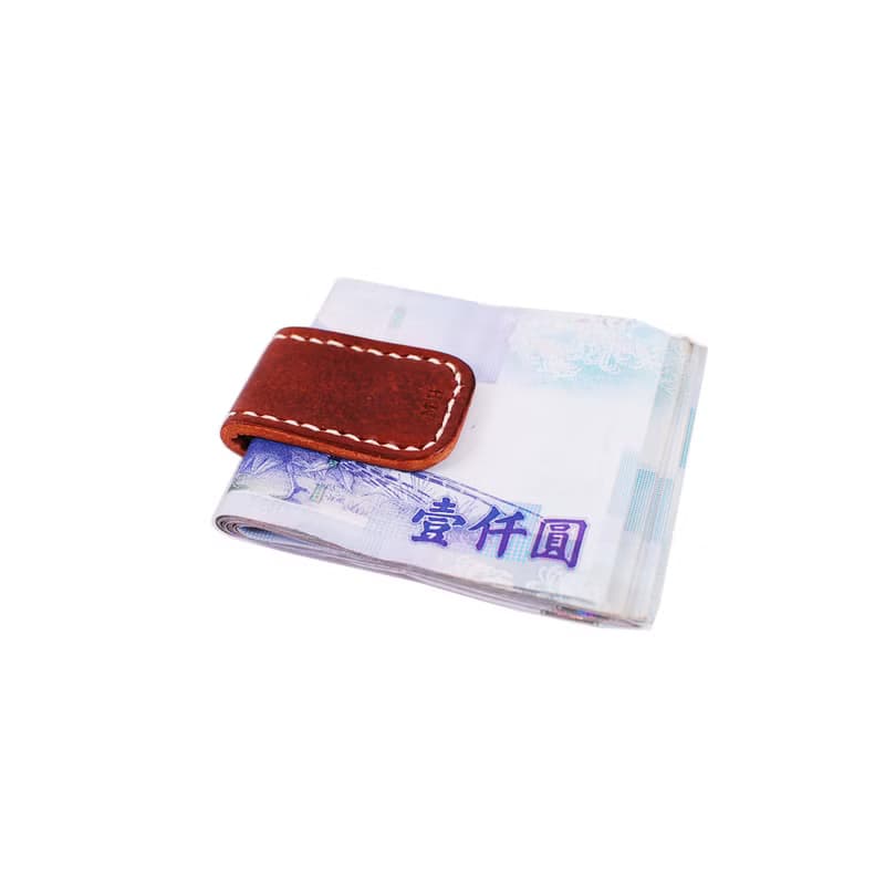 2萬元。鈔票夾/萬用夾