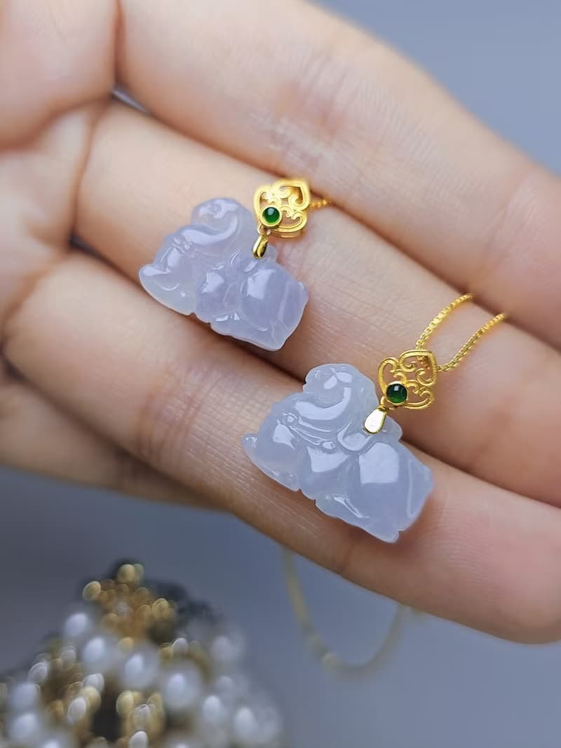 馬上有錢有貴人|18k金夢幻冰紫|緬甸A貨翡翠冰紫躺馬吊墜