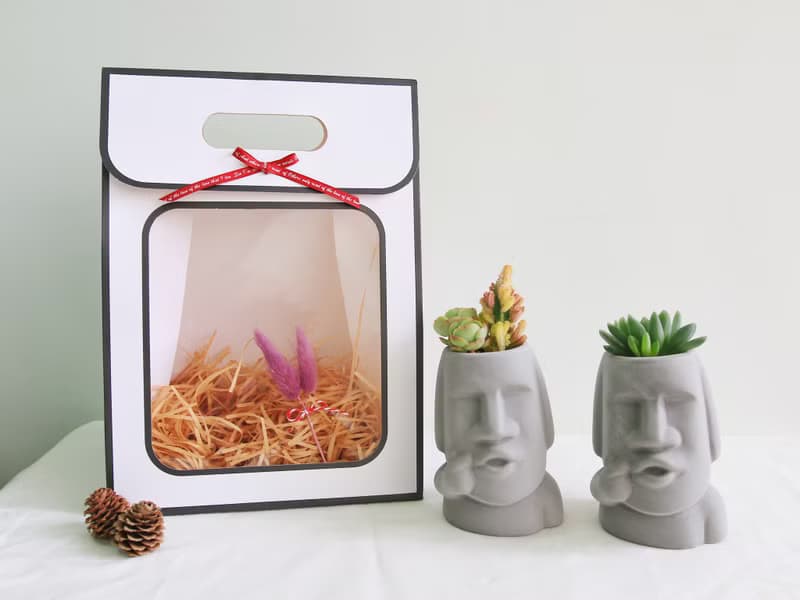 禮盒加購 • 白底黑框手提櫥窗禮盒【不含盆器和植物】/聖誕禮盒