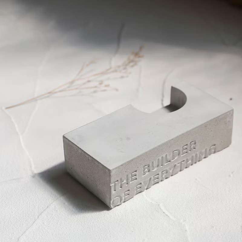 房角石水泥燭台