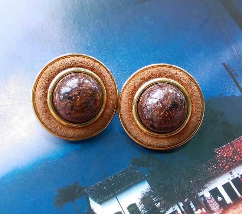 Vintage Jewelry 西洋古董飾品 經典 咖啡色調 鈕扣款 針式耳環