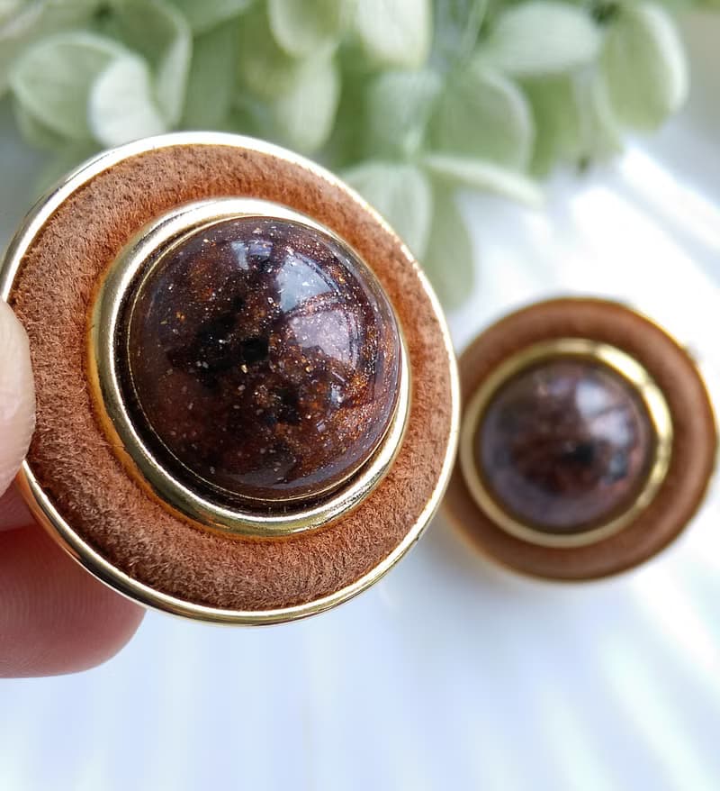 Vintage Jewelry 西洋古董飾品 經典 咖啡色調 鈕扣款 針式耳環
