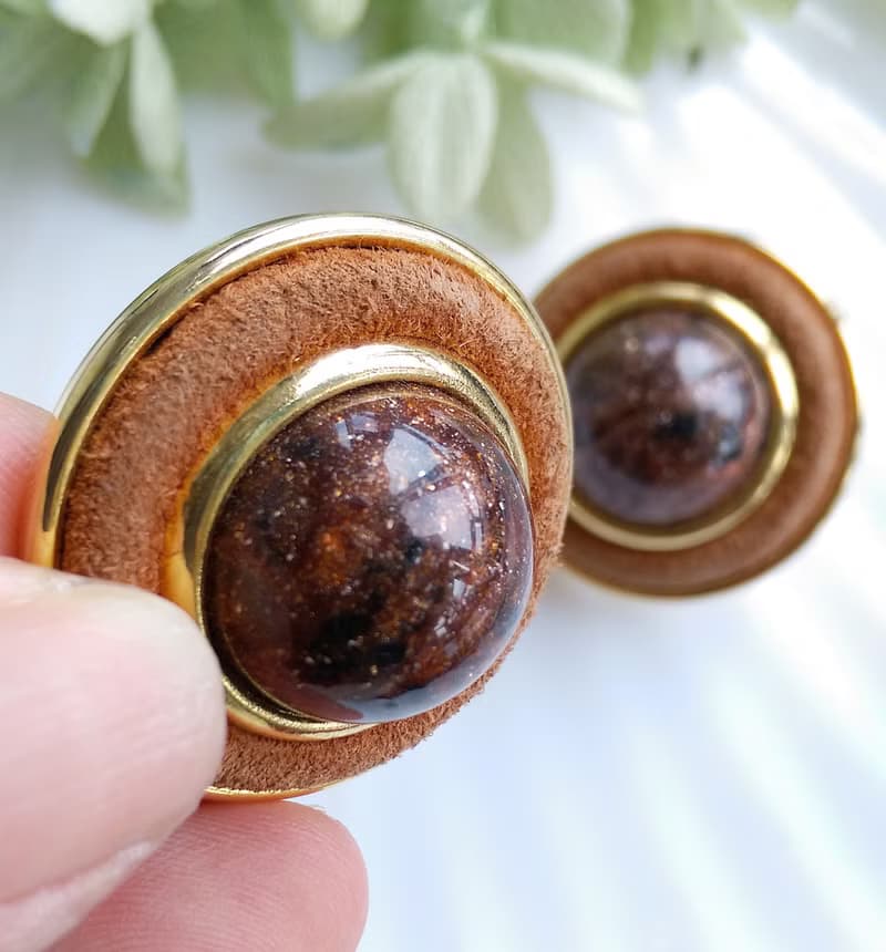Vintage Jewelry 西洋古董飾品 經典 咖啡色調 鈕扣款 針式耳環