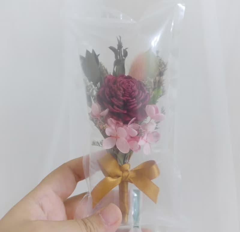 新郎主婚人伴郎娘招待胸花 結婚花束情人節求婚告白生日求婚禮物