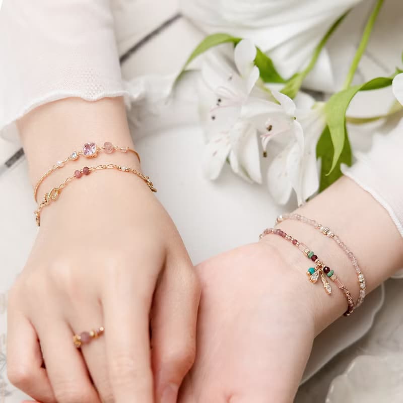 桃花 x 草莓晶 珍珠 鋯石 黃銅鍍18K金【莉莉安 • 破曉】手鍊