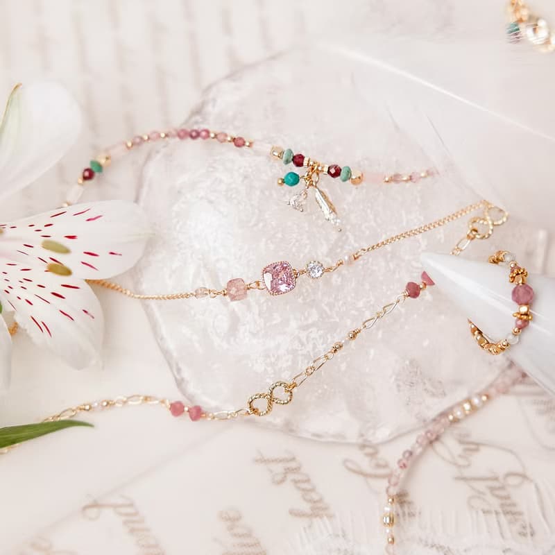 桃花 x 草莓晶 珍珠 鋯石 黃銅鍍18K金【莉莉安 • 破曉】手鍊