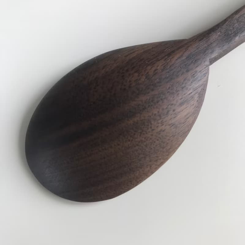 ブラックウォルナットの鋸目のスカレープーン