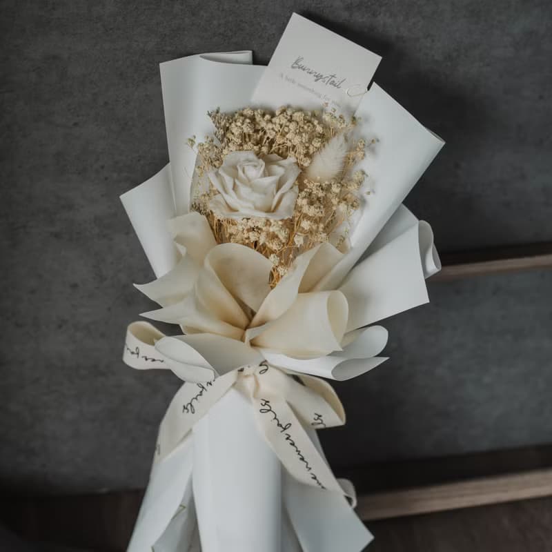 /小型永生花束/ 皎月額吻•雪白 情人節禮物 生日禮物 永生花禮