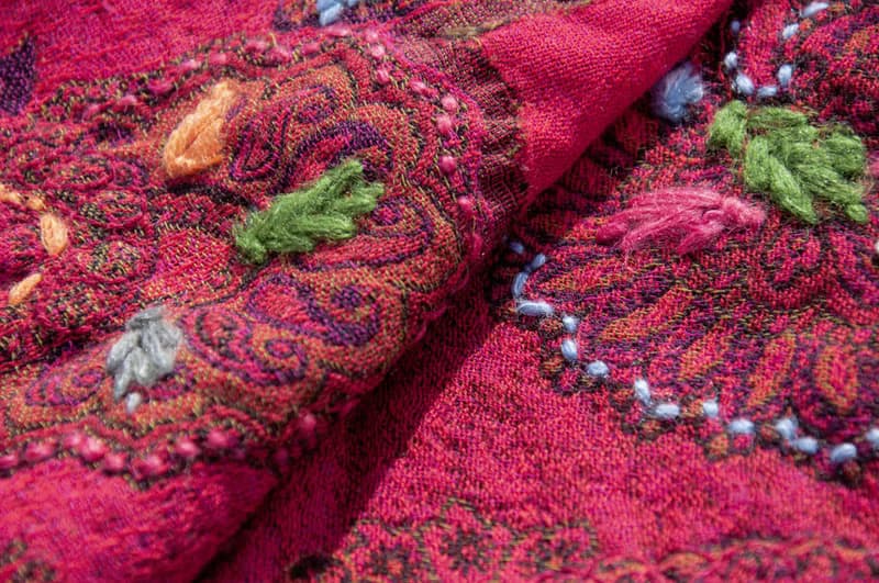 羊絨毯刺繡羊毛披肩/針織圍巾/刺繡圍巾/羊絨披巾/喀什米爾Cashmere 聖誕禮物 情人節禮物 交換禮物 生日禮物-花
